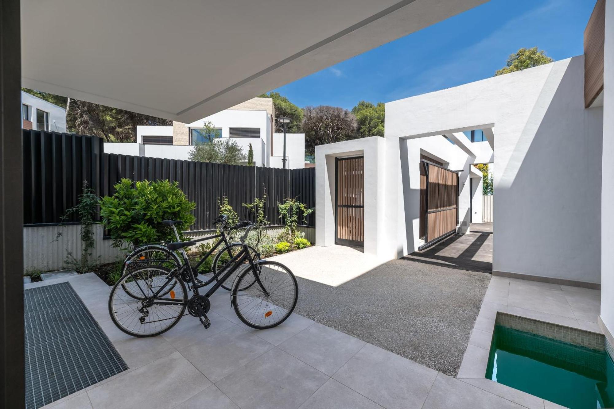 About Lavanda Villa *